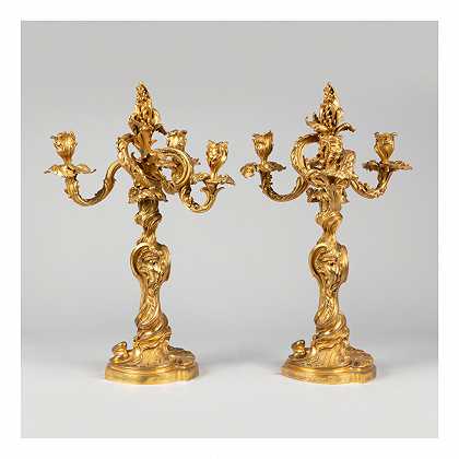 19世纪梅森尼耶设计的一对罗科科镀金青铜三光烛台 – 19世纪梅森尼耶设计的一对ROCOCCO-GILT-Brown-THREE-LIGHT-CANDELABRA-AFTER-A-DESIGN-BY-MEISSONNIER