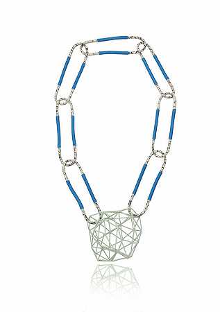 带可拆卸几何宝石的弦论链（2020） by Rachel Rader
