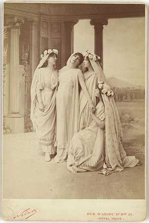 莎拉·伯恩哈特（Sarah Bernhardt）在拉辛（Racine）的《费德拉》（Phaedra）中饰演菲德（Phedre）（1874年） by Nadar